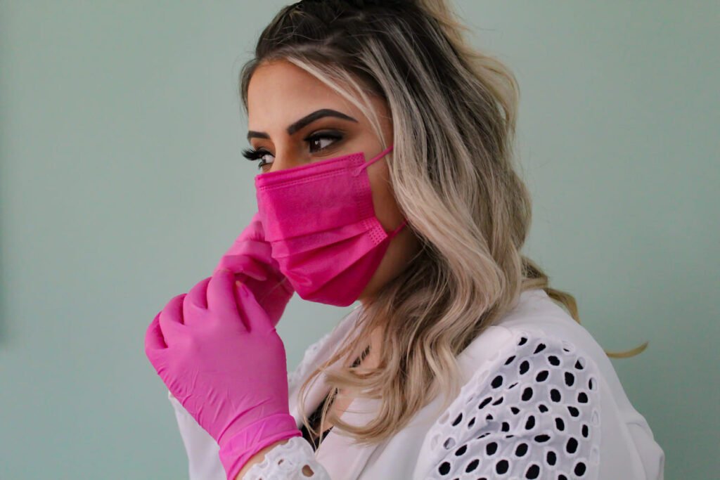 Ensaio Fotográfico Corporativo Esteticista com Máscara