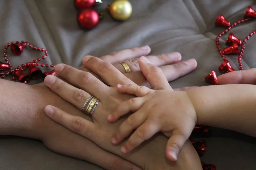 Ensaio Fotográfico Temático de Natal com as mãos